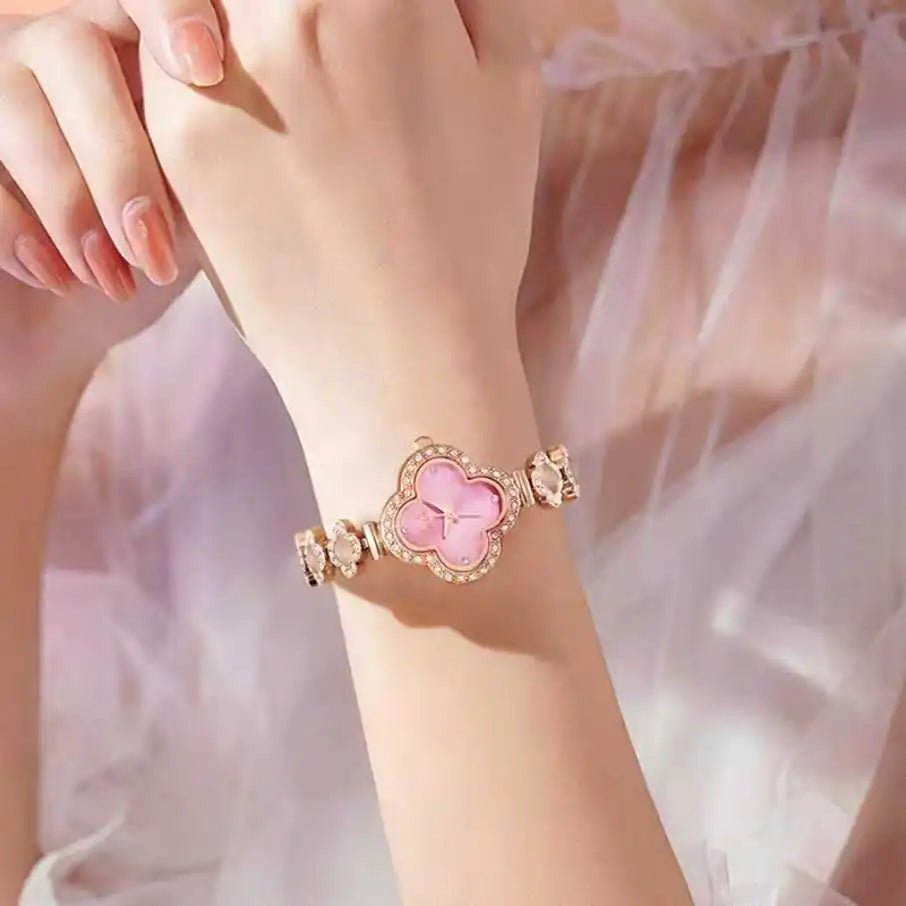 Mark Fairwhale New Arrival Four Leaf Clover Themed Design Womens Watch Fashionable Trendy Metal Strap Quartz Watch  Wholesale-1